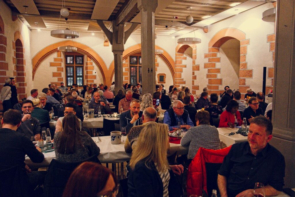 Gefülltes Pfälzer Schloss bei der Prova de Vinho